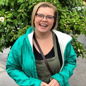 Meet your Posher, Kelly